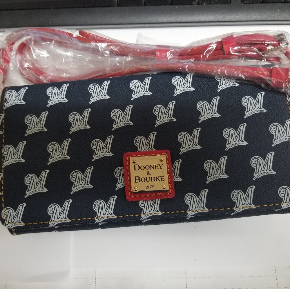 Dooney and Bourke Handbag
